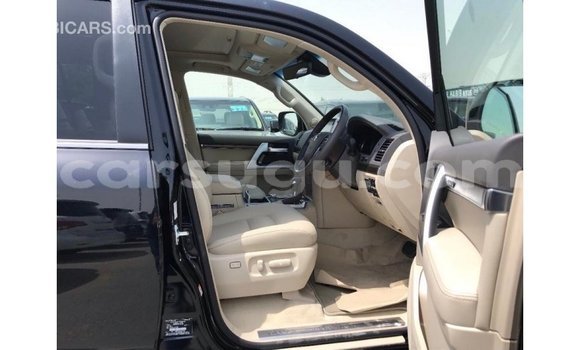 Sayi Imported Toyota Land Cruiser Black Mota in Import - Dubai a Burkina Faso Sayi Imported Toyota Land Cruiser Black Mota in Import - Dubai a Burkina Faso