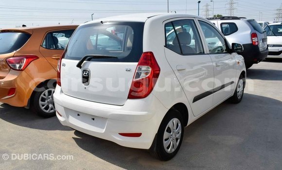 Sayi Imported Hyundai i10 White Mota in Import - Dubai a Burkina Faso Sayi Imported Hyundai i10 White Mota in Import - Dubai a Burkina Faso