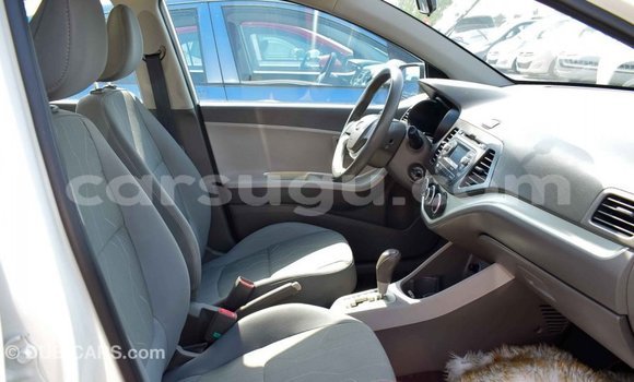 Sayi Imported Kia Picanto White Mota in Import - Dubai a Burkina Faso Sayi Imported Kia Picanto White Mota in Import - Dubai a Burkina Faso