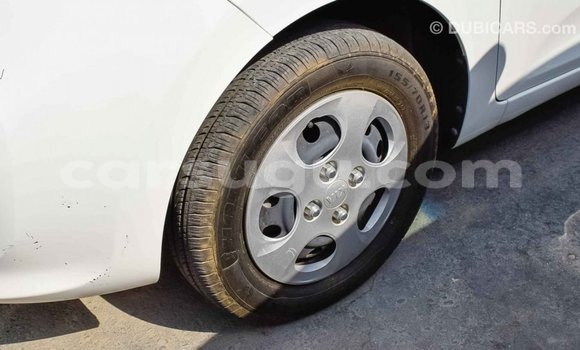 Sayi Imported Kia Picanto White Mota in Import - Dubai a Burkina Faso Sayi Imported Kia Picanto White Mota in Import - Dubai a Burkina Faso