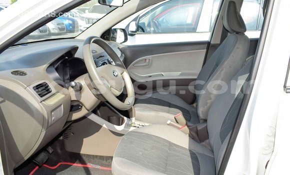 Sayi Imported Kia Picanto White Mota in Import - Dubai a Burkina Faso Sayi Imported Kia Picanto White Mota in Import - Dubai a Burkina Faso
