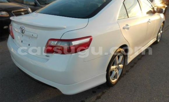 Acheter Neuf Voiture Toyota Camry Blanc à Ouagadougou, Burkina-Faso Acheter Neuf Voiture Toyota Camry Blanc à Ouagadougou, Burkina-Faso