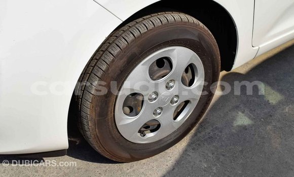 Sayi Imported Kia Picanto White Mota in Import - Dubai a Burkina Faso Sayi Imported Kia Picanto White Mota in Import - Dubai a Burkina Faso