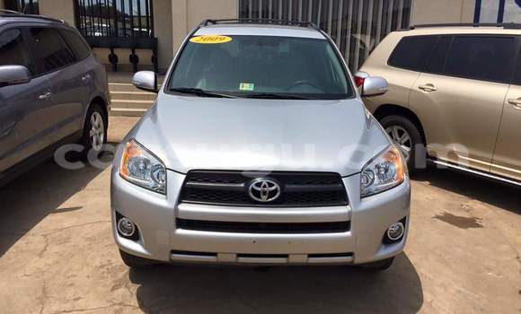 Acheter Neuf Voiture Toyota RAV4 Gris à Ouagadougou, Burkina-Faso Acheter Neuf Voiture Toyota RAV4 Gris à Ouagadougou, Burkina-Faso
