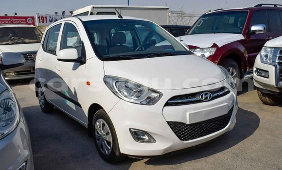 Sayi Imported Hyundai i10 White Mota in Import - Dubai a Burkina Faso Sayi Imported Hyundai i10 White Mota in Import - Dubai a Burkina Faso