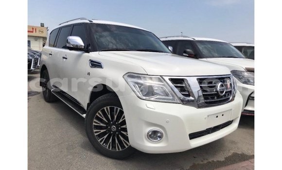 Sayi Imported Nissan Patrol White Mota in Import - Dubai a Burkina Faso Sayi Imported Nissan Patrol White Mota in Import - Dubai a Burkina Faso