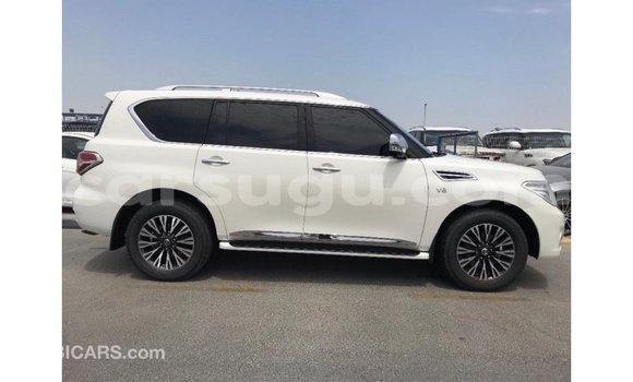 Sayi Imported Nissan Patrol White Mota in Import - Dubai a Burkina Faso Sayi Imported Nissan Patrol White Mota in Import - Dubai a Burkina Faso