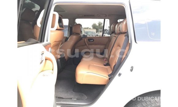 Sayi Imported Nissan Patrol White Mota in Import - Dubai a Burkina Faso Sayi Imported Nissan Patrol White Mota in Import - Dubai a Burkina Faso