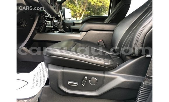 Acheter Import Utilitaire Ford AEV AMBULANCE Blanc à Import - Dubai, Burkina-Faso Acheter Import Utilitaire Ford AEV AMBULANCE Blanc à Import - Dubai, Burkina-Faso