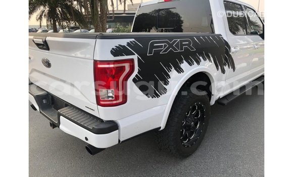 Acheter Import Utilitaire Ford AEV AMBULANCE Blanc à Import - Dubai, Burkina-Faso Acheter Import Utilitaire Ford AEV AMBULANCE Blanc à Import - Dubai, Burkina-Faso