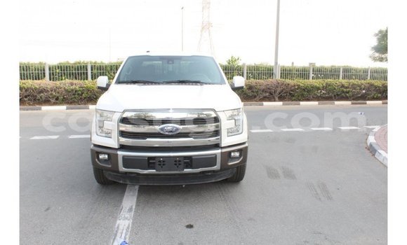 Acheter Import Utilitaire Ford AEV AMBULANCE Blanc à Import - Dubai, Burkina-Faso