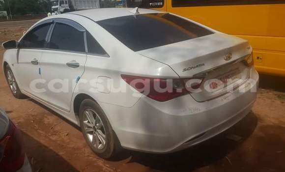 Acheter Occasion Voiture Hyundai Sonata Blanc à Ouagadougou, Burkina-Faso Acheter Occasion Voiture Hyundai Sonata Blanc à Ouagadougou, Burkina-Faso