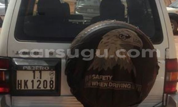 Acheter Occasion Voiture Mitsubishi Pajero Blanc à Ouagadougou, Burkina-Faso Acheter Occasion Voiture Mitsubishi Pajero Blanc à Ouagadougou, Burkina-Faso