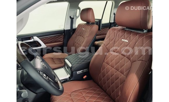 Buy Import Toyota Land Cruiser Black Car in Import - Dubai in Burkina Faso Buy Import Toyota Land Cruiser Black Car in Import - Dubai in Burkina Faso