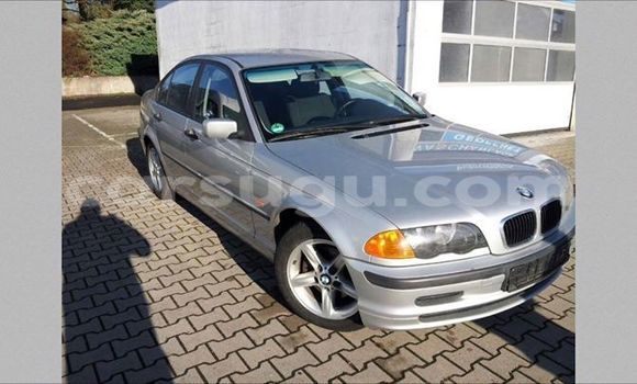 Acheter Occasion Voiture BMW 3–Series Gris à Ouagadougou, Burkina-Faso