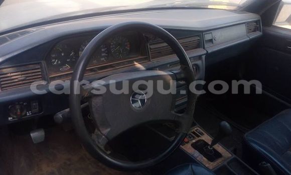 Acheter Occasion Voiture Mercedes-Benz 190 Gris à Ouagadougou, Burkina-Faso Acheter Occasion Voiture Mercedes-Benz 190 Gris à Ouagadougou, Burkina-Faso