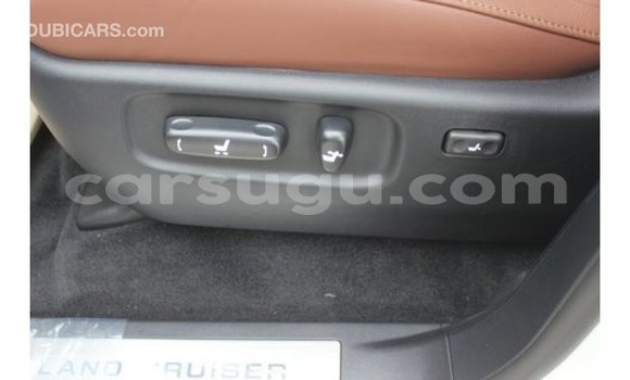 Buy Import Toyota Land Cruiser White Car in Import - Dubai in Burkina Faso Buy Import Toyota Land Cruiser White Car in Import - Dubai in Burkina Faso