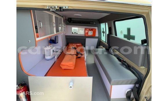 Buy Import Toyota Land Cruiser Beige Car in Import - Dubai in Burkina Faso Buy Import Toyota Land Cruiser Beige Car in Import - Dubai in Burkina Faso