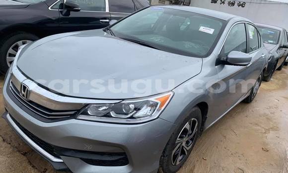 Acheter Occasion Voiture Honda Accord Marron à Ouagadougou, Burkina-Faso Acheter Occasion Voiture Honda Accord Marron à Ouagadougou, Burkina-Faso