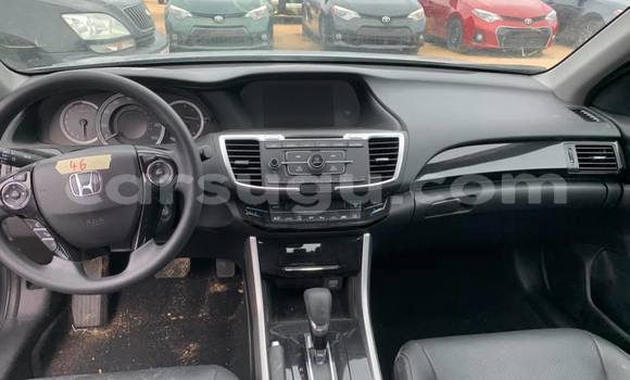 Acheter Occasion Voiture Honda Accord Marron à Ouagadougou, Burkina-Faso Acheter Occasion Voiture Honda Accord Marron à Ouagadougou, Burkina-Faso