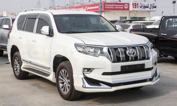 Sayi Imported Toyota Prado White Mota in Import - Dubai a Burkina Faso Sayi Imported Toyota Prado White Mota in Import - Dubai a Burkina Faso