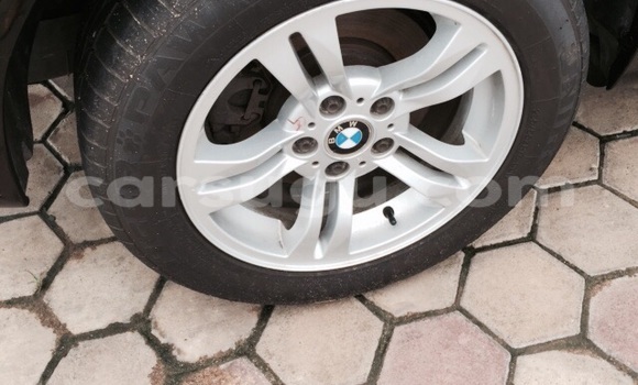 Acheter Neuf Voiture BMW 3–Series Gris à Ouagadougou, Burkina-Faso Acheter Neuf Voiture BMW 3–Series Gris à Ouagadougou, Burkina-Faso