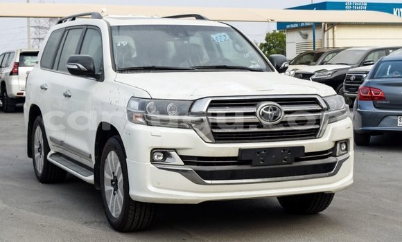 Buy Import Toyota Land Cruiser White Car in Import - Dubai in Burkina Faso Buy Import Toyota Land Cruiser White Car in Import - Dubai in Burkina Faso
