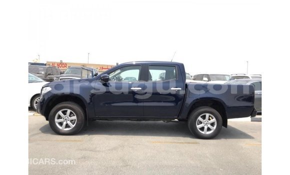 Sayi Imported Mercedes-Benz 250 Blue Mota in Import - Dubai a Burkina Faso Sayi Imported Mercedes-Benz 250 Blue Mota in Import - Dubai a Burkina Faso