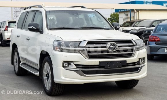 Buy Import Toyota Land Cruiser White Car in Import - Dubai in Burkina Faso Buy Import Toyota Land Cruiser White Car in Import - Dubai in Burkina Faso