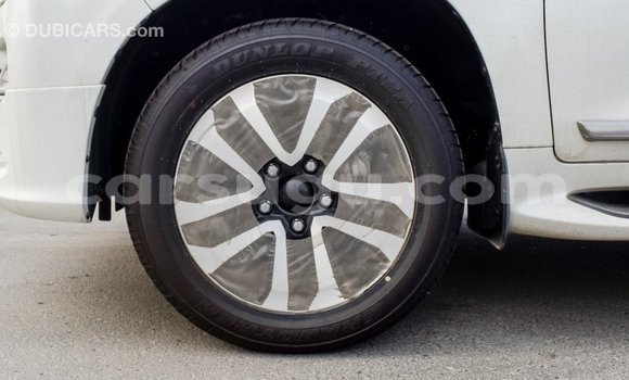 Buy Import Toyota Land Cruiser White Car in Import - Dubai in Burkina Faso Buy Import Toyota Land Cruiser White Car in Import - Dubai in Burkina Faso