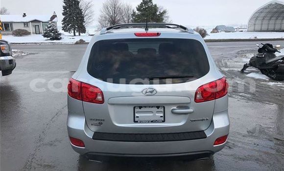 Acheter Occasion Voiture Hyundai Santa Fe Gris à Ouagadougou, Burkina-Faso Acheter Occasion Voiture Hyundai Santa Fe Gris à Ouagadougou, Burkina-Faso