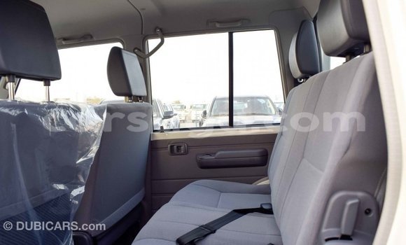 Buy Import Toyota Land Cruiser White Car in Import - Dubai in Burkina Faso Buy Import Toyota Land Cruiser White Car in Import - Dubai in Burkina Faso