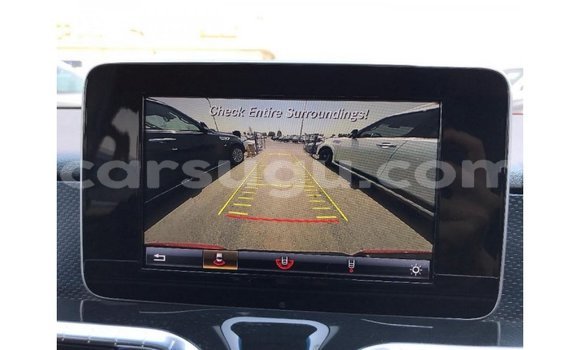 Acheter Import Voiture Mercedes-Benz 250 Rouge à Import - Dubai, Burkina-Faso Acheter Import Voiture Mercedes-Benz 250 Rouge à Import - Dubai, Burkina-Faso