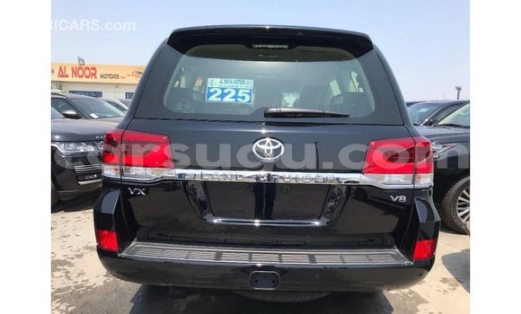 Acheter Import Voiture Toyota Land Cruiser Noir à Import - Dubai, Burkina-Faso Acheter Import Voiture Toyota Land Cruiser Noir à Import - Dubai, Burkina-Faso