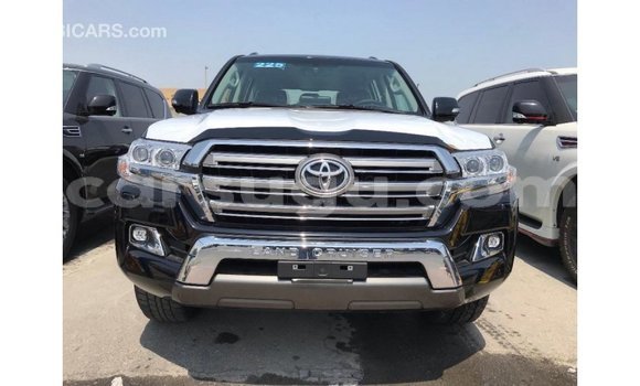 Acheter Import Voiture Toyota Land Cruiser Noir à Import - Dubai, Burkina-Faso Acheter Import Voiture Toyota Land Cruiser Noir à Import - Dubai, Burkina-Faso