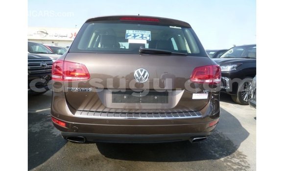 Sayi Imported Volkswagen Touareg Brown Mota in Import - Dubai a Burkina Faso Sayi Imported Volkswagen Touareg Brown Mota in Import - Dubai a Burkina Faso