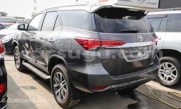 Sayi Imported Toyota Fortuner Sauran Mota in Import - Dubai a Burkina Faso Sayi Imported Toyota Fortuner Sauran Mota in Import - Dubai a Burkina Faso