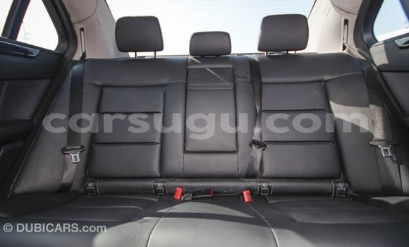 Sayi Imported Mercedes-Benz 200 White Mota in Import - Dubai a Burkina Faso Sayi Imported Mercedes-Benz 200 White Mota in Import - Dubai a Burkina Faso