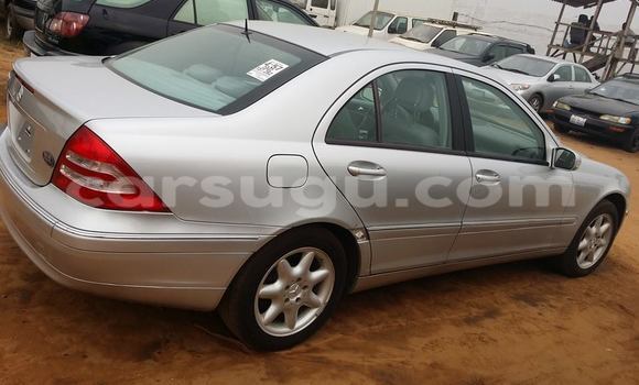 Acheter Occasion Voiture Mercedes-Benz KOMPRESSOR Gris à Ouagadougou, Burkina-Faso