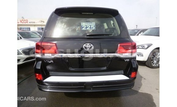 Acheter Import Voiture Toyota Land Cruiser Noir à Import - Dubai, Burkina-Faso Acheter Import Voiture Toyota Land Cruiser Noir à Import - Dubai, Burkina-Faso