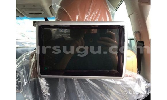 Acheter Import Voiture Toyota Land Cruiser Noir à Import - Dubai, Burkina-Faso Acheter Import Voiture Toyota Land Cruiser Noir à Import - Dubai, Burkina-Faso