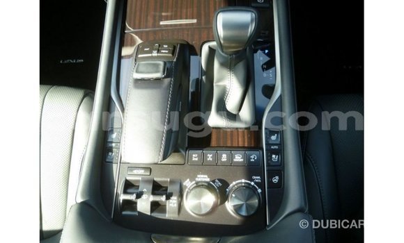 Sayi Imported Lexus LX Black Mota in Import - Dubai a Burkina Faso Sayi Imported Lexus LX Black Mota in Import - Dubai a Burkina Faso