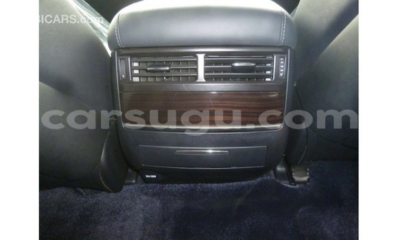 Sayi Imported Lexus LX White Mota in Import - Dubai a Burkina Faso Sayi Imported Lexus LX White Mota in Import - Dubai a Burkina Faso