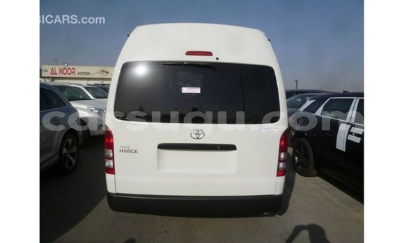 Sayi Imported Toyota Hiace White Mota in Import - Dubai a Burkina Faso Sayi Imported Toyota Hiace White Mota in Import - Dubai a Burkina Faso
