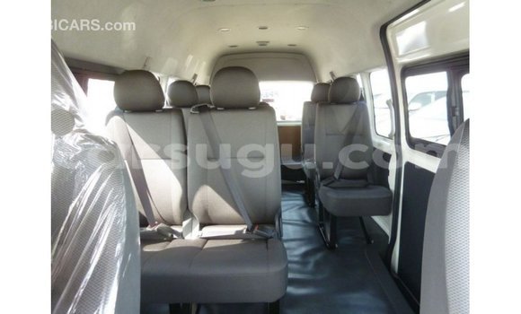 Sayi Imported Toyota Hiace White Mota in Import - Dubai a Burkina Faso Sayi Imported Toyota Hiace White Mota in Import - Dubai a Burkina Faso