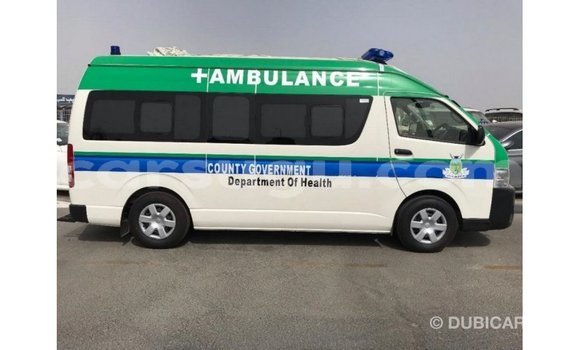 Acheter Import Voiture Toyota Hiace Blanc à Import - Dubai, Burkina-Faso Acheter Import Voiture Toyota Hiace Blanc à Import - Dubai, Burkina-Faso