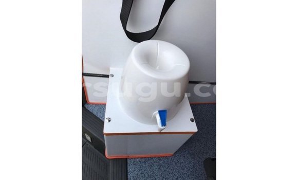 Acheter Import Voiture Toyota Hiace Blanc à Import - Dubai, Burkina-Faso Acheter Import Voiture Toyota Hiace Blanc à Import - Dubai, Burkina-Faso