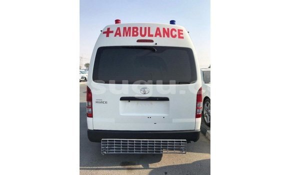 Sayi Imported Toyota Hiace White Mota in Import - Dubai a Burkina Faso Sayi Imported Toyota Hiace White Mota in Import - Dubai a Burkina Faso