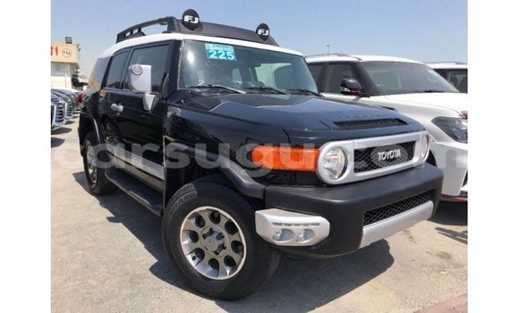Acheter Import Voiture Toyota FJ Cruiser Noir à Import - Dubai, Burkina-Faso Acheter Import Voiture Toyota FJ Cruiser Noir à Import - Dubai, Burkina-Faso