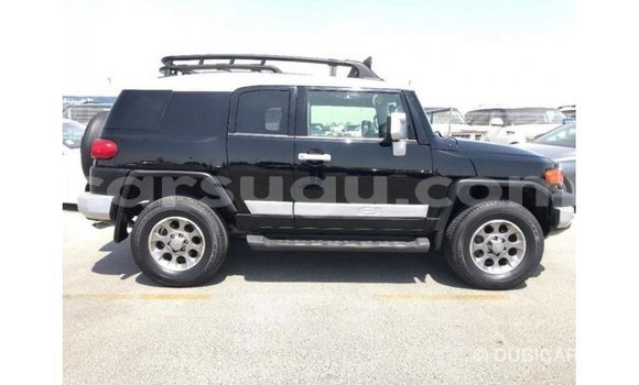 Acheter Import Voiture Toyota FJ Cruiser Noir à Import - Dubai, Burkina-Faso Acheter Import Voiture Toyota FJ Cruiser Noir à Import - Dubai, Burkina-Faso